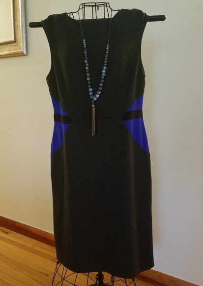 Dress - Picture 2 of 6